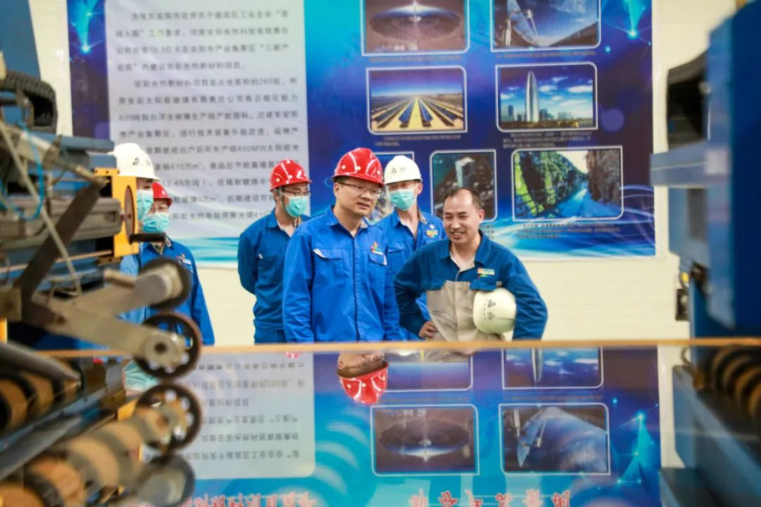 翠籠蒲艾香，慰問送安康——安彩高科總經理端午節慰問一線職工