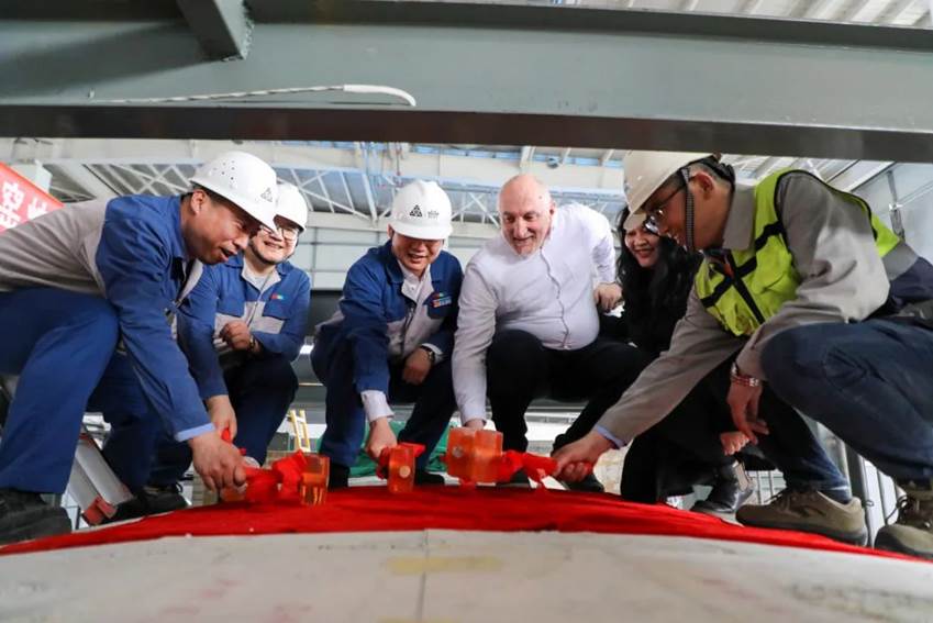 安彩藥玻項(xiàng)目2號(hào)窯爐順利封碹！